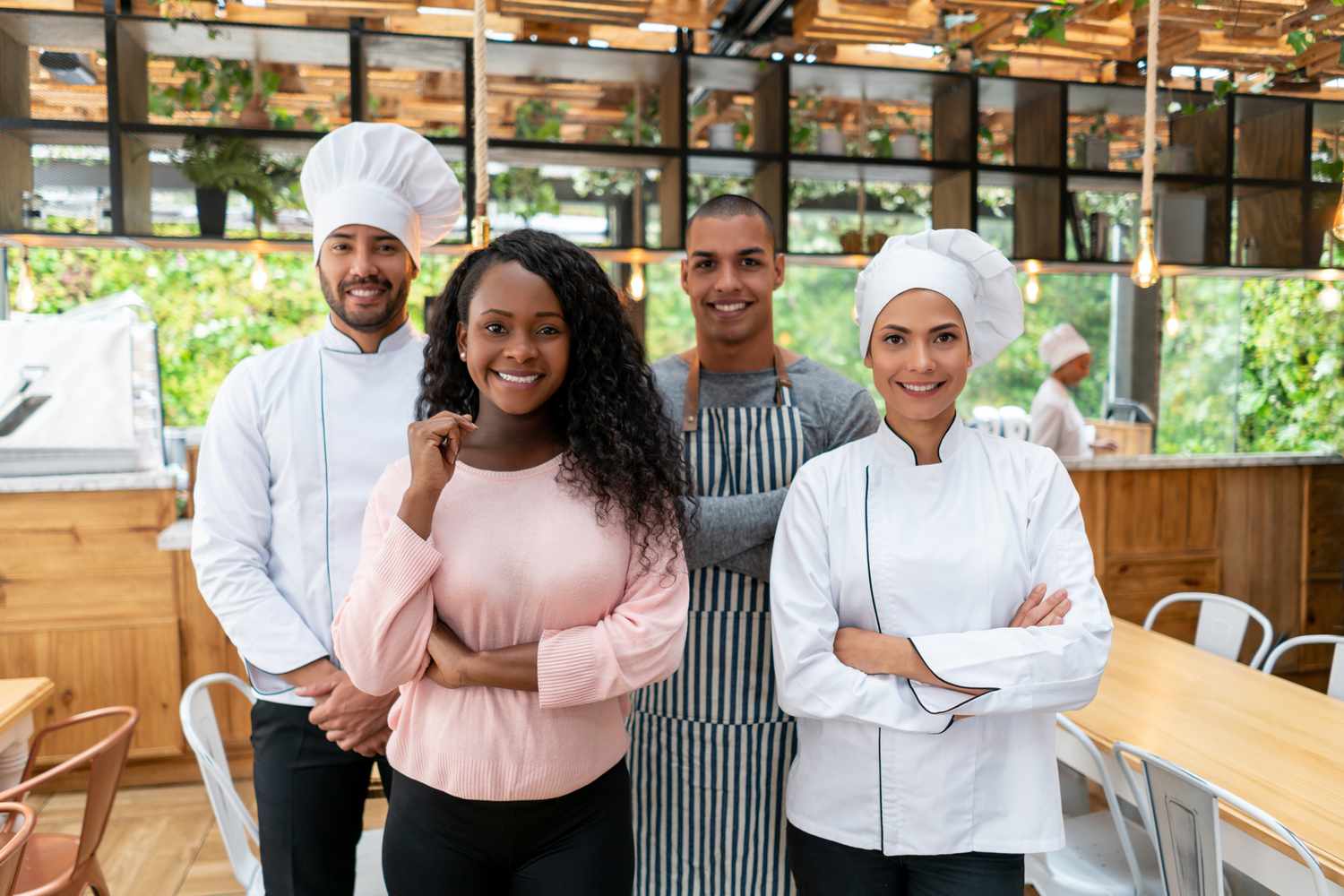 $67K Restaurant Jobs for Immigrants in the USA With Visa Sponsorship